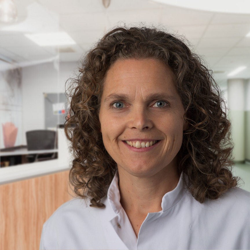https://www.rijndam.nl/assets/uploads/images/medewerkers/Profielfoto_Carola_van_Dijk_ijs_vierkant.png